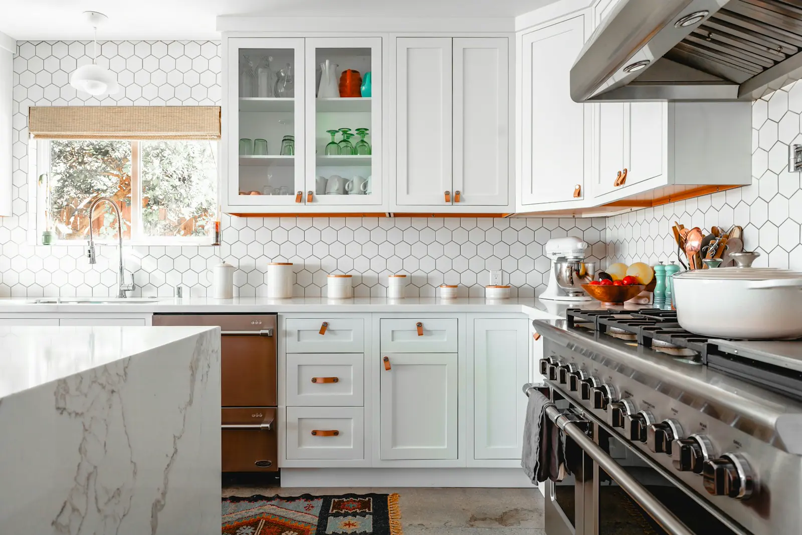 White marble kitchen design inspiration